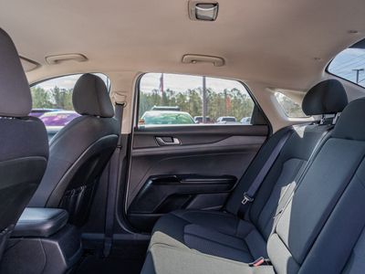 2023 Kia K5 - Photo 16