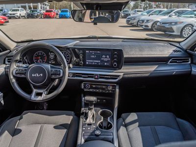 2023 Kia K5 - Photo 22