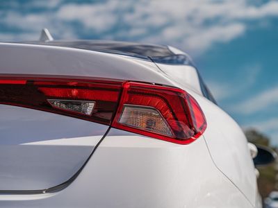 2023 Kia K5 - Photo 14