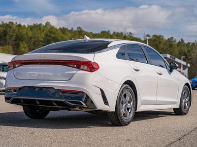 2023 Kia K5 - Photo 6