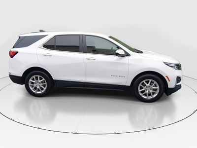 2024 Chevrolet Equinox — photo 8 view