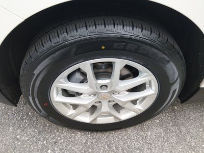 2024 Chevrolet Equinox — photo 10 view