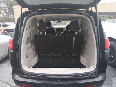 2023 Chrysler Voyager - Photo 11