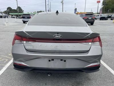 2023 Hyundai Elantra - Photo 4