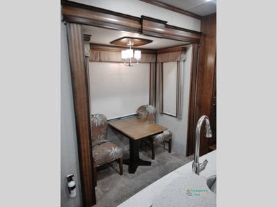 2019 Keystone RV Alpine — photo 19 view