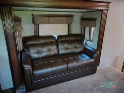 2019 Keystone RV Alpine — photo 15 view