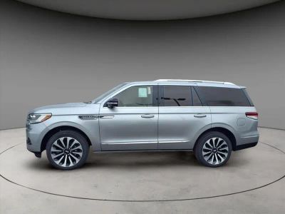 2024 Lincoln Navigator — side profile view
