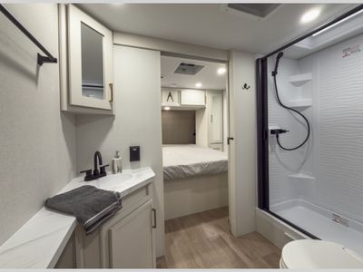 2027 Grand Design Transcend Xplor — photo 10 view