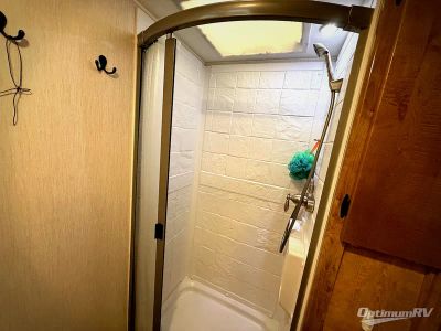 2021 Coachmen Leprechaun — photo 24 view