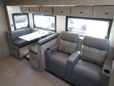 2026 Grand Design LINEAGE SERIES F - Photo 6