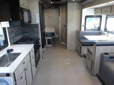 2026 Grand Design LINEAGE SERIES F - Photo 5