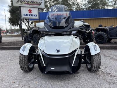 2026 Can-Am Spyder RT Limited Platine — rear three-quarter view