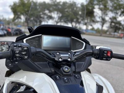 2026 Can-Am Spyder RT Limited Platine — photo 12 view