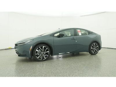 2026 Toyota Prius Plug-in Hybrid XSE Premium Hatchback - Photo 18
