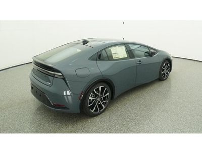 2026 Toyota Prius Plug-in Hybrid XSE Premium Hatchback - Photo 9