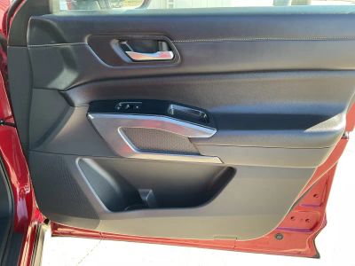 2023 Nissan Pathfinder - Photo 21