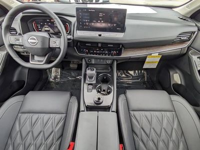 2026 Nissan Rogue — photo 13 view