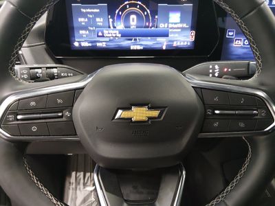2025 Chevrolet Traverse - Photo 12