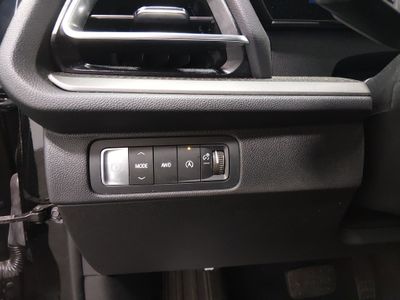 2025 Chevrolet Traverse - Photo 13