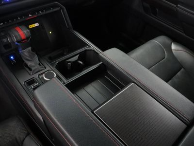 2024 Toyota Tundra 4WD - Photo 18