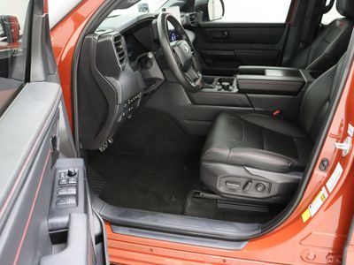 2024 Toyota Tundra 4WD - Photo 15