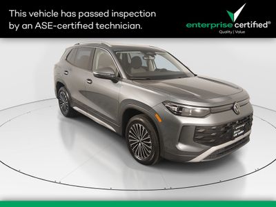 2025 Volkswagen Tiguan 2.0T S 4MOTION — front three-quarter view