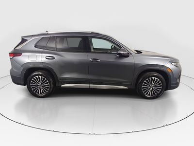 2025 Volkswagen Tiguan — photo 8 view