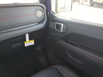 2026 Jeep Gladiator - Photo 19