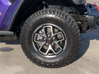 2026 Jeep Gladiator - Photo 11