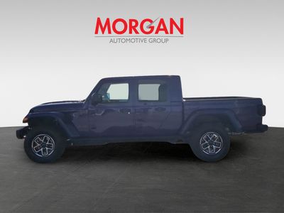 2026 Jeep Gladiator - Photo 8