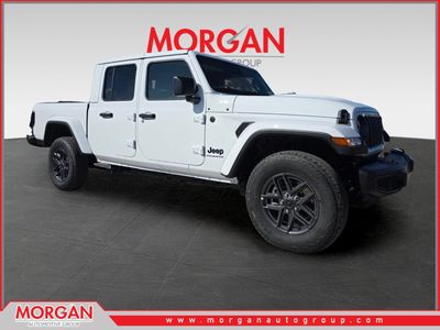 2026 Jeep Gladiator Sport S in White/off-white — front three-quarter view