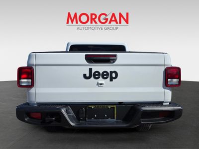 2026 Jeep Gladiator — detail view
