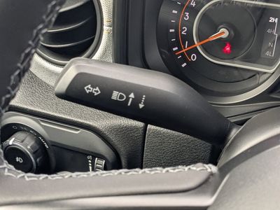 2026 Jeep Wrangler - Photo 25