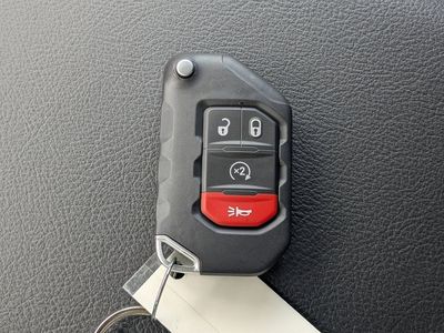 2026 Jeep Wrangler - Photo 31
