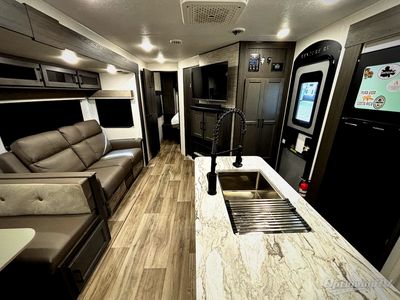 2025 Venture RV SportTrek - Photo 5