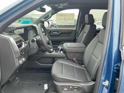 2026 GMC Yukon XL — photo 10 view