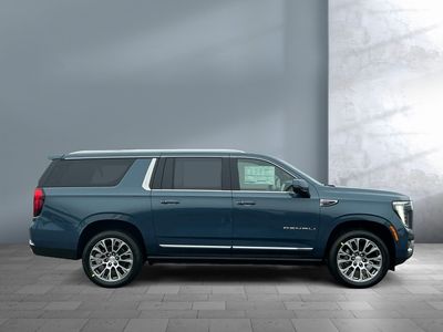 2026 GMC Yukon XL — photo 7 view