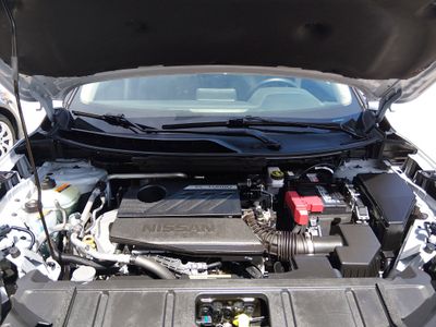 2025 Nissan Rogue — photo 9 view