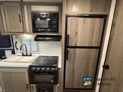 2023 Gulf Stream RV Streamlite SVT - Photo 11