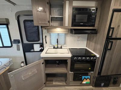 2023 Gulf Stream RV Streamlite SVT - Photo 14