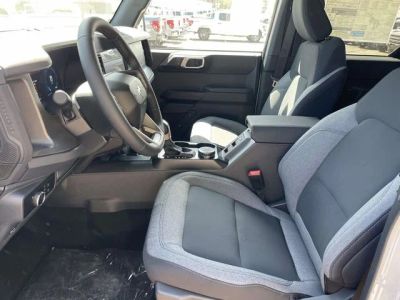 2026 Ford Bronco — photo 12 view