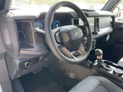 2026 Ford Bronco — photo 13 view