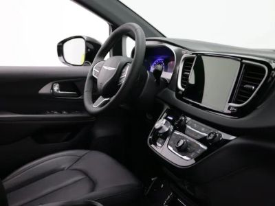2026 Chrysler Pacifica — photo 36 view
