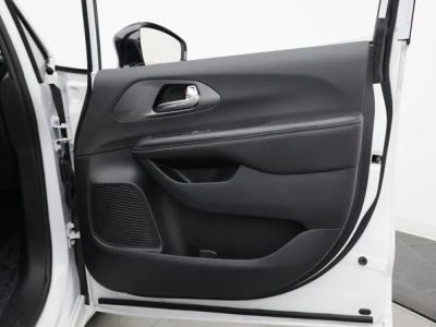 2026 Chrysler Pacifica — photo 35 view