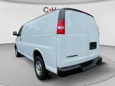 2021 Chevrolet Express Cargo 3500 — detail view