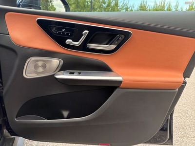 2024 Mercedes-Benz GLC - Photo 37