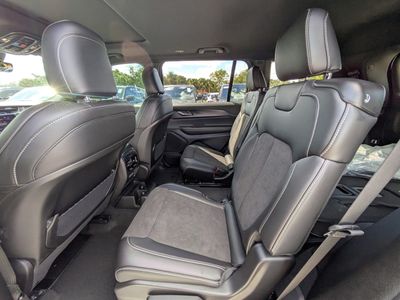 2025 Jeep Grand Cherokee L - Photo 12
