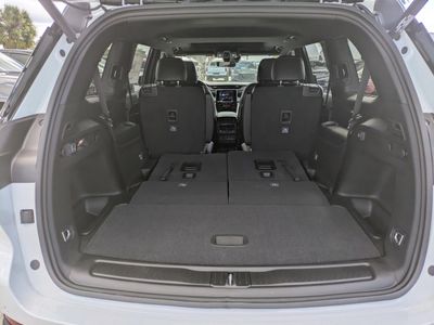 2025 Jeep Grand Cherokee L - Photo 11