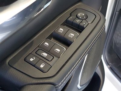 2026 Ram 1500 — photo 14 view