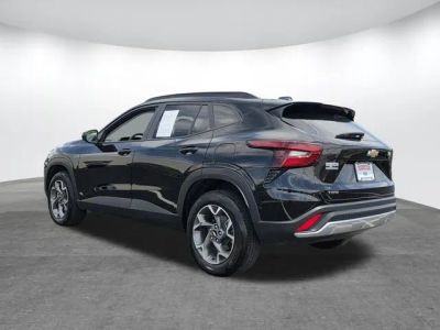2025 Chevrolet Trax - Photo 6